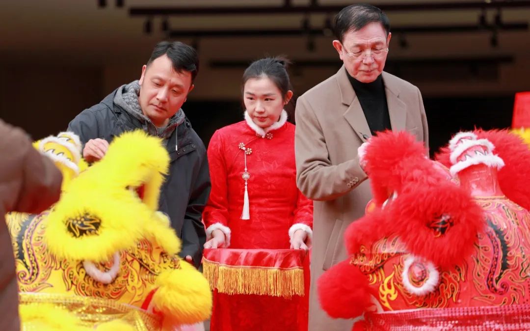 junhe-ningbo-flagship-store-grand-opening-3.jpg